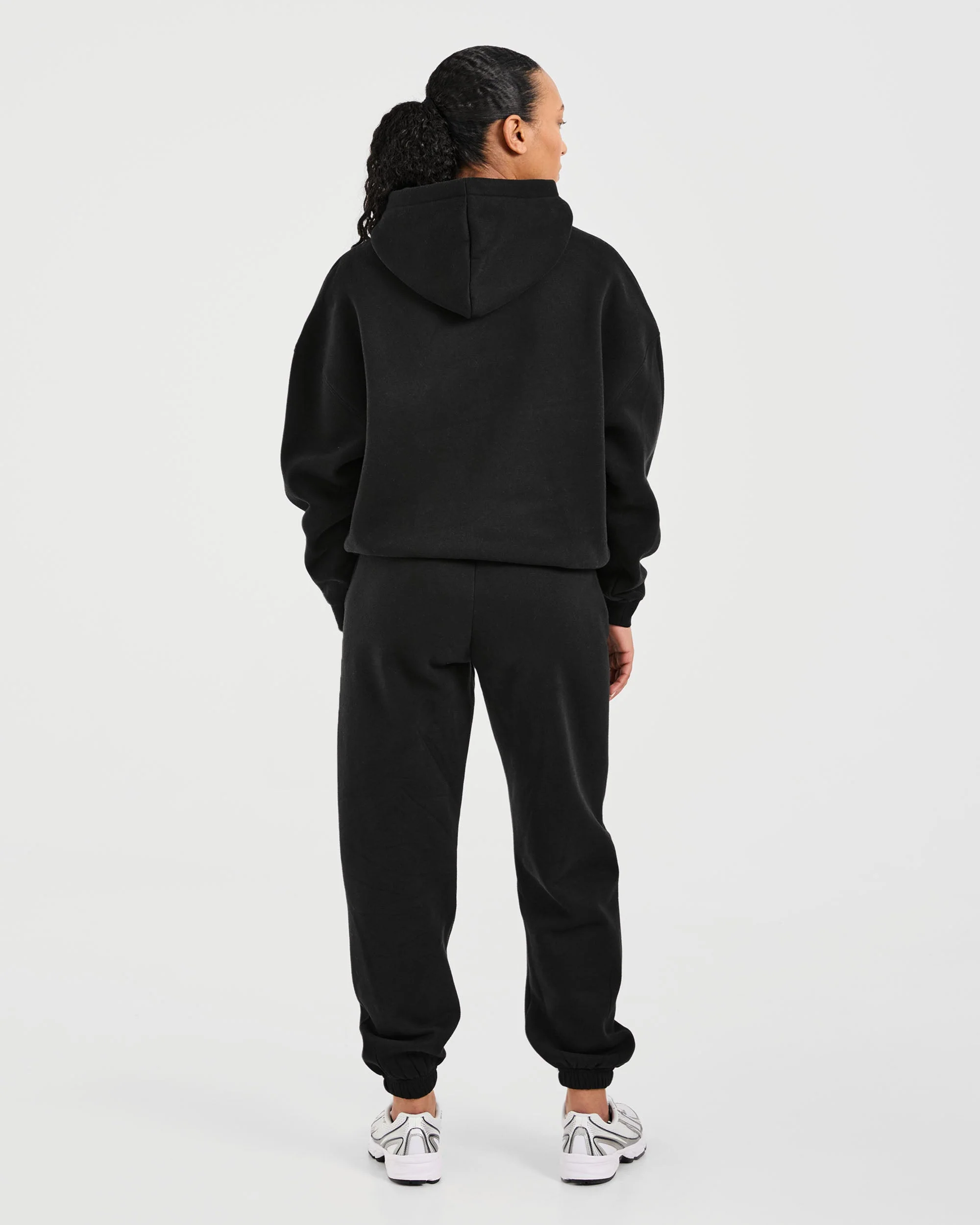 Classic Plush Oversized Hoodie - Zwart - Image 4