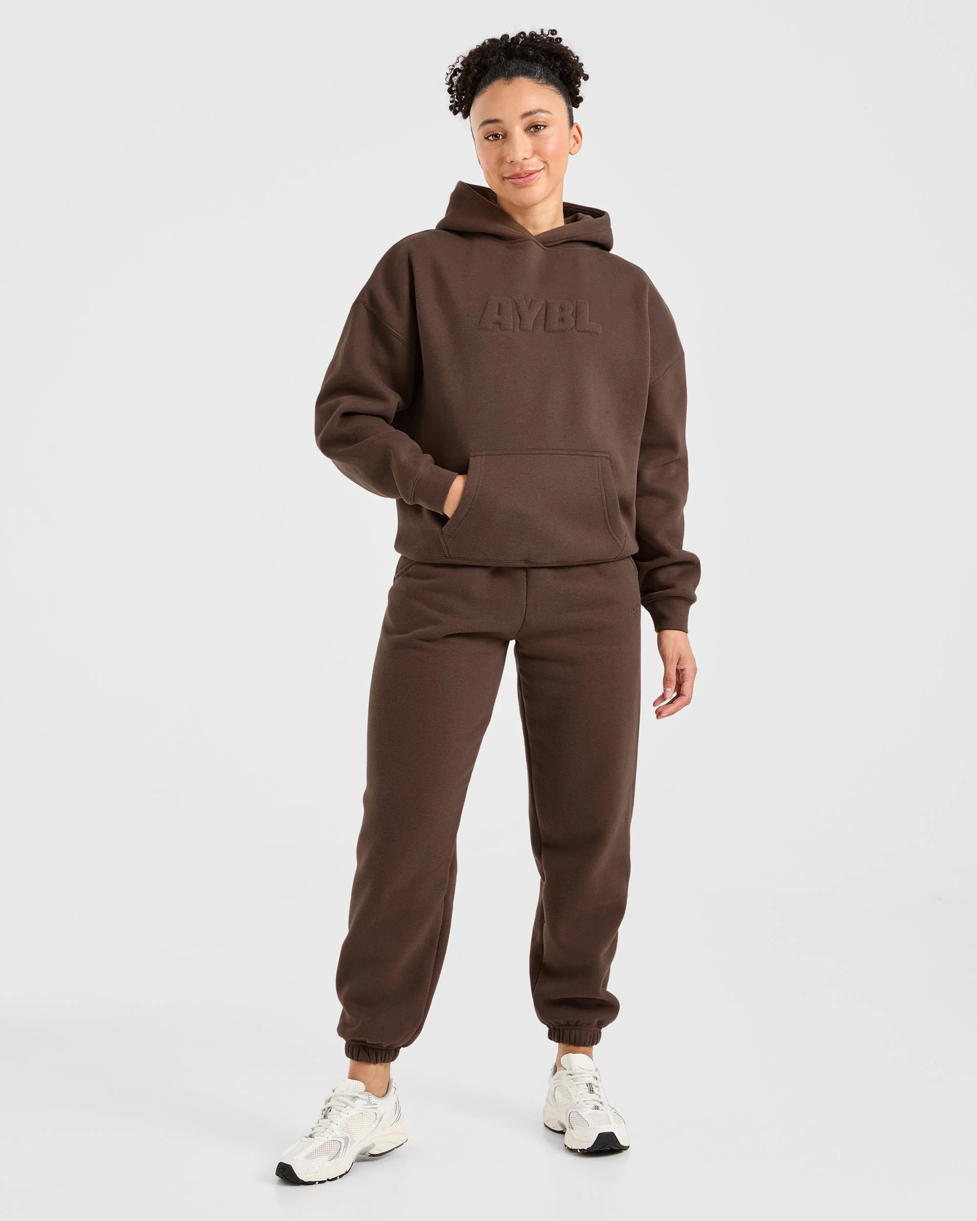 Classic Plush Oversized Joggers - Bruin - Image 3