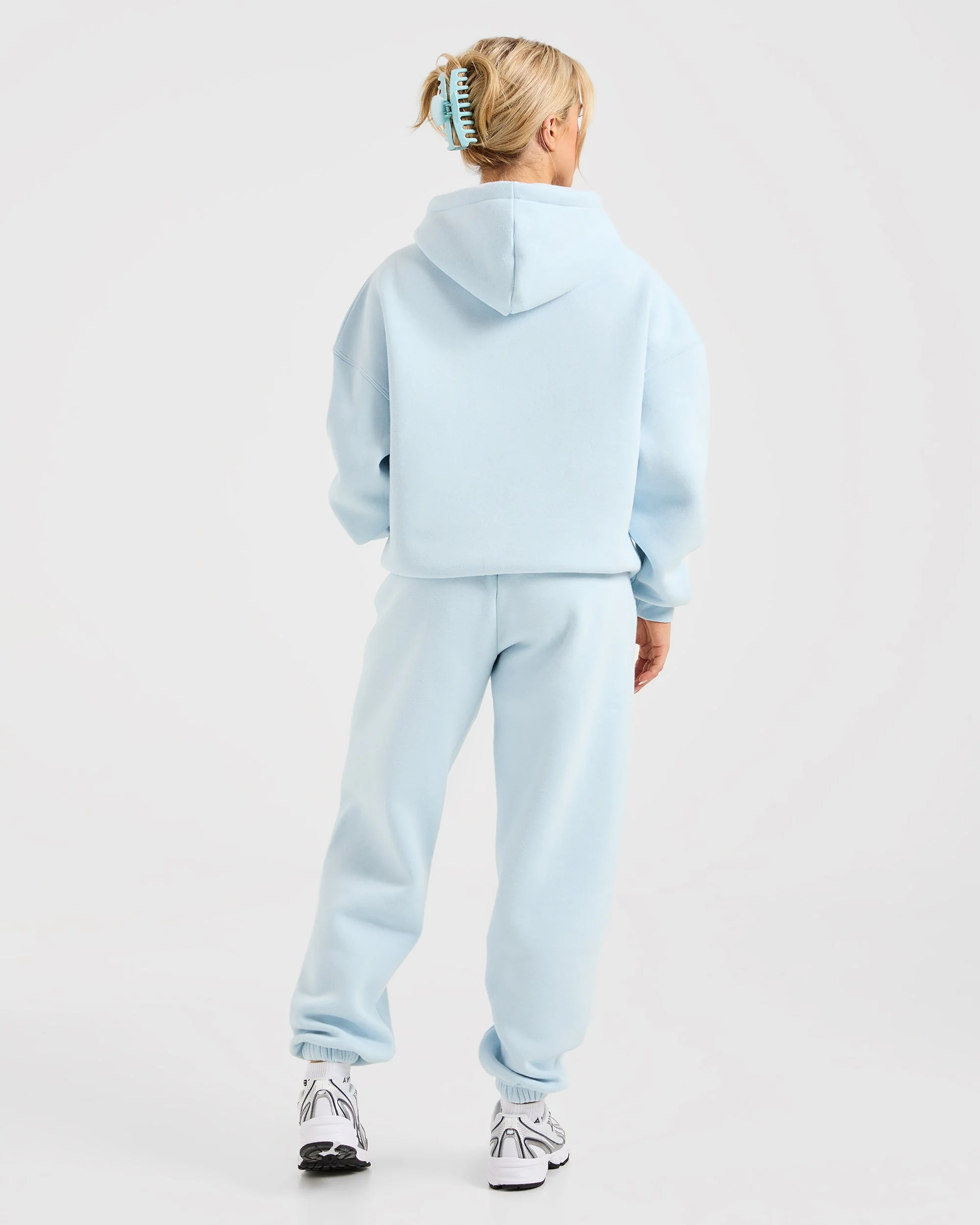 Classic Plush Oversized Joggers - Pastel Blauw - Image 4