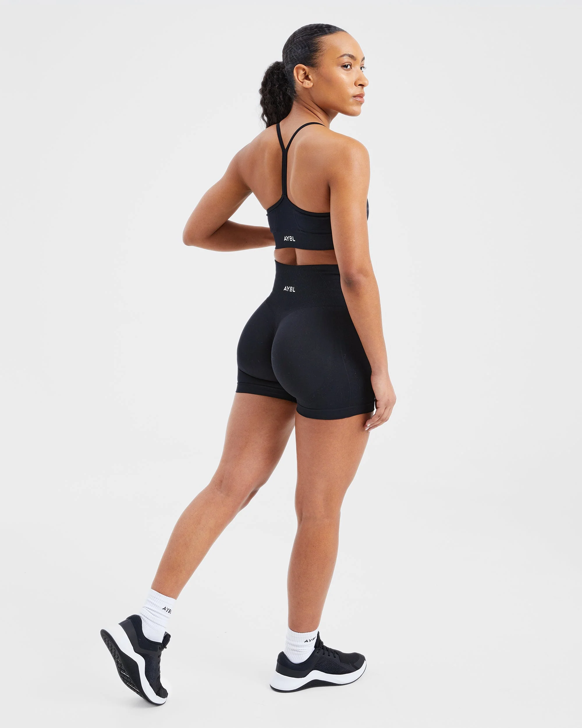 Empower Seamless Shorts - Zwart - Image 4