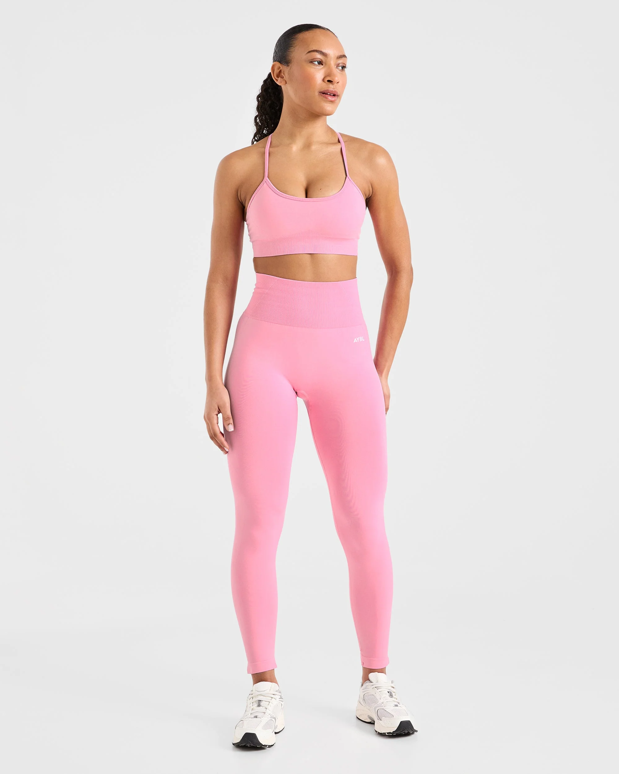 Empower Seamless Sports Bra - Baby Roze - Image 3