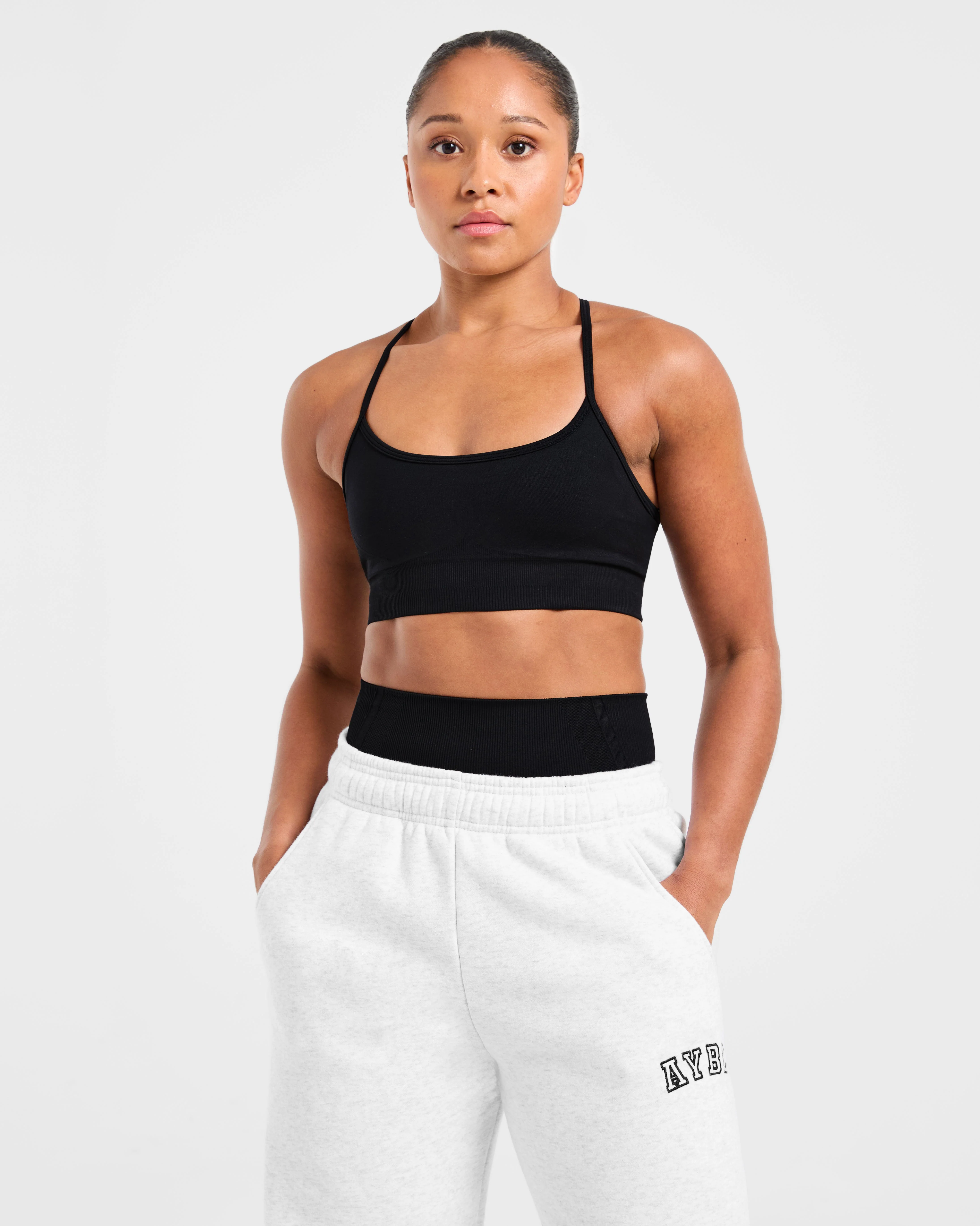 Empower Seamless Sports Bra - Zwart - Image 7