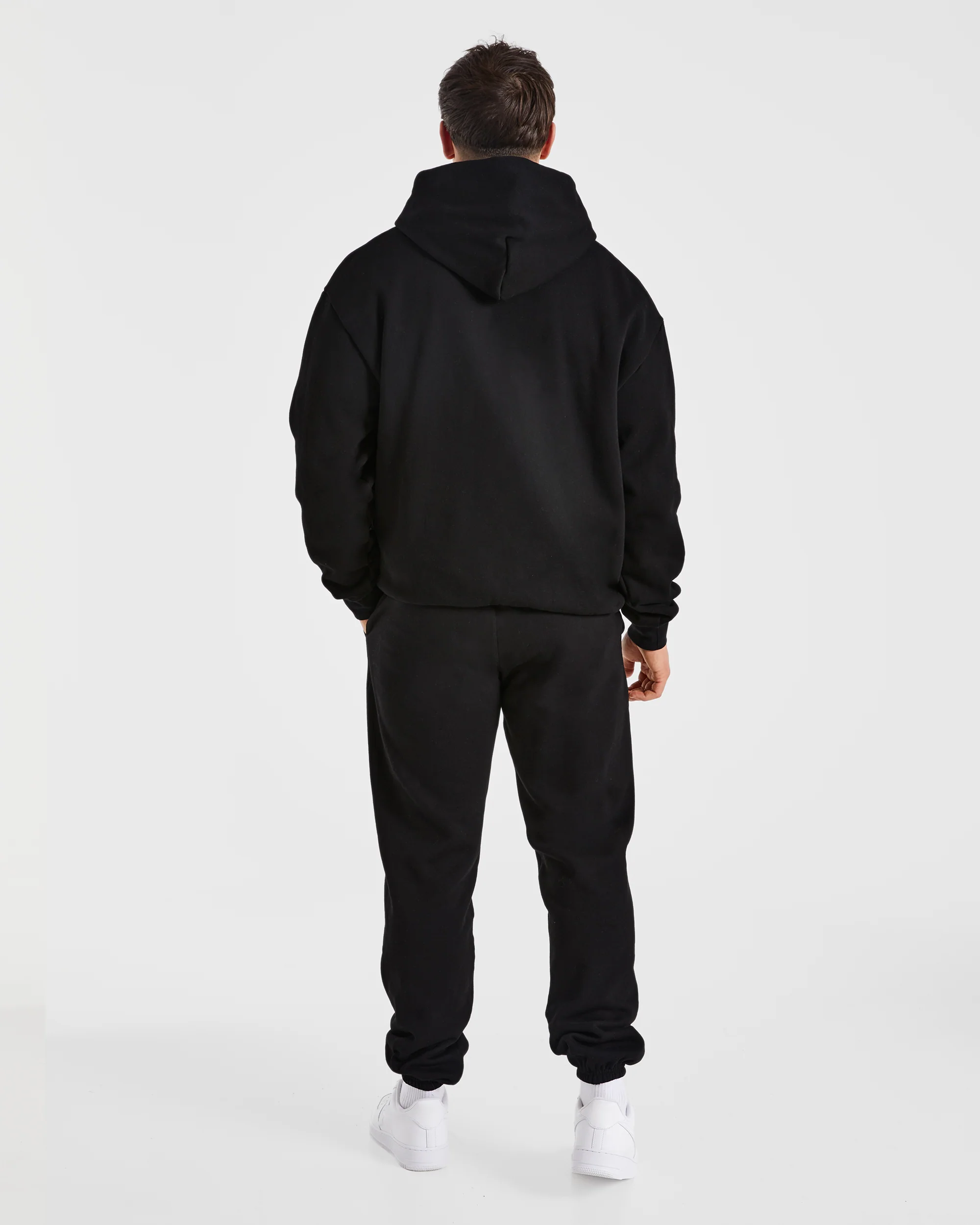 Essential Oversized Hoodie - Zwart - Image 4