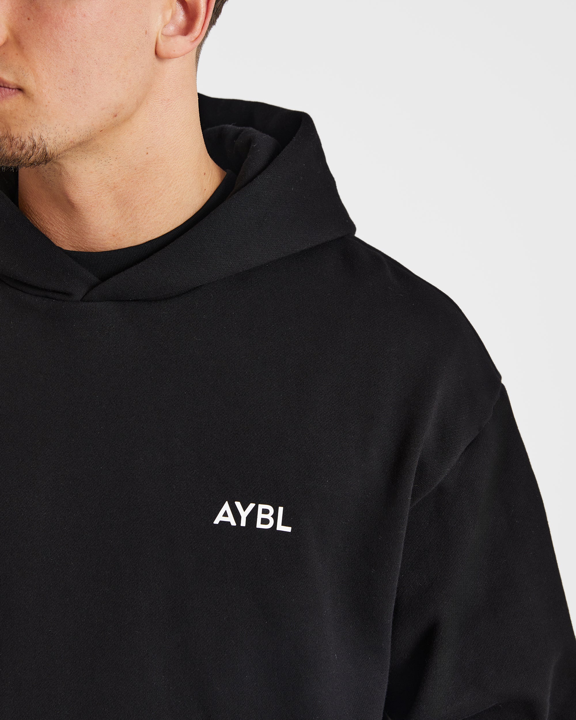 Essential Oversized Hoodie - Zwart - Image 5