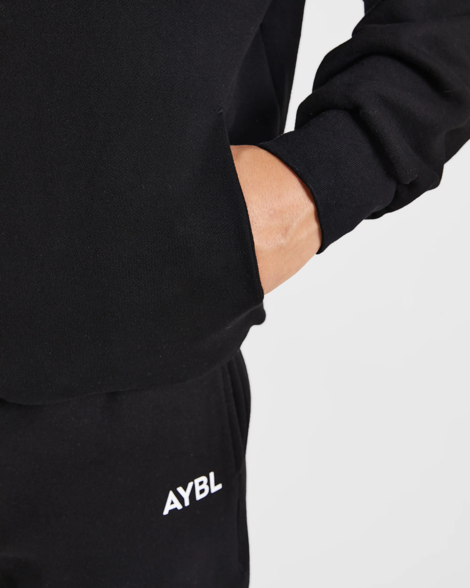 Essential Oversized Hoodie - Zwart - Image 6