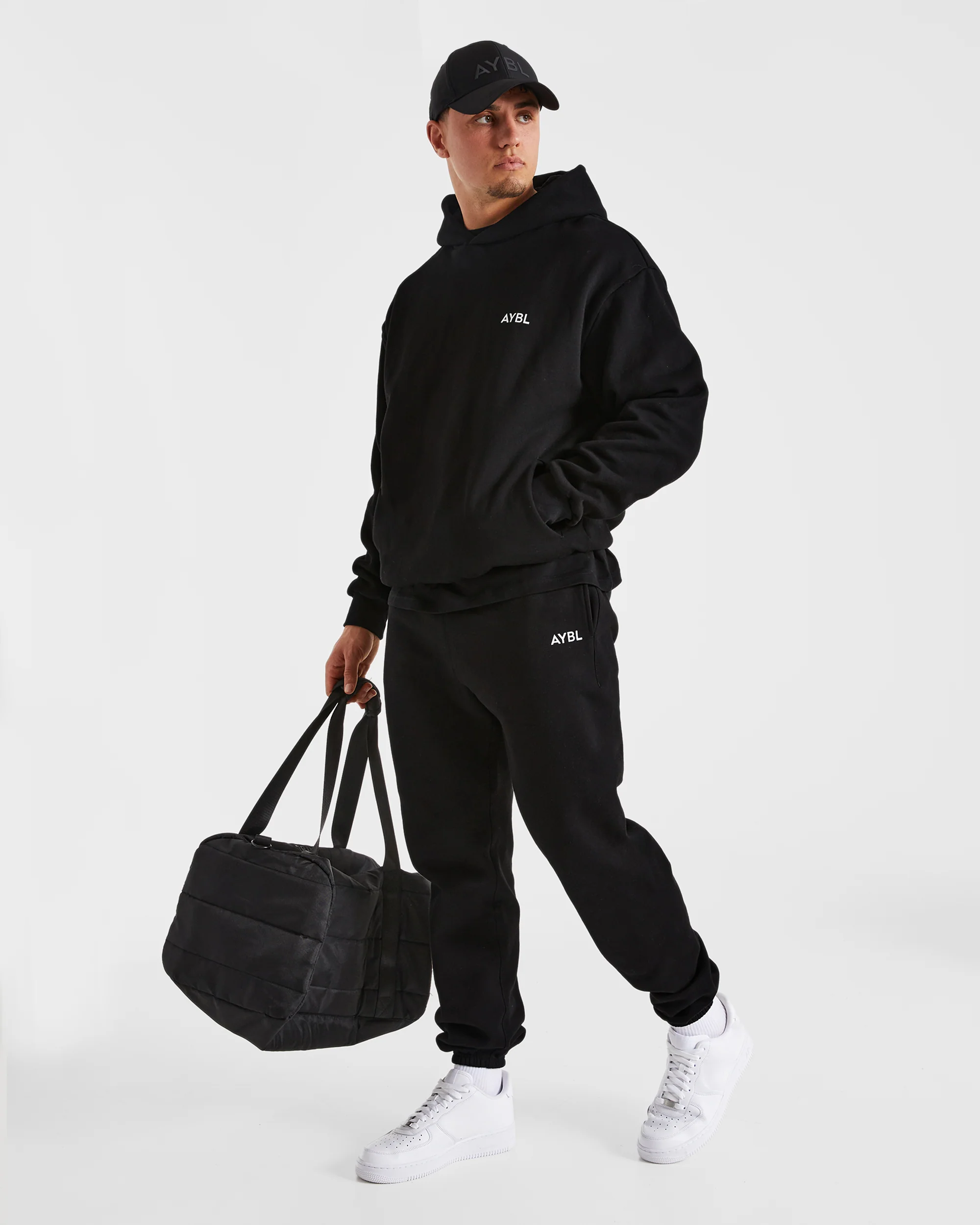 Essential Oversized Hoodie - Zwart - Image 7