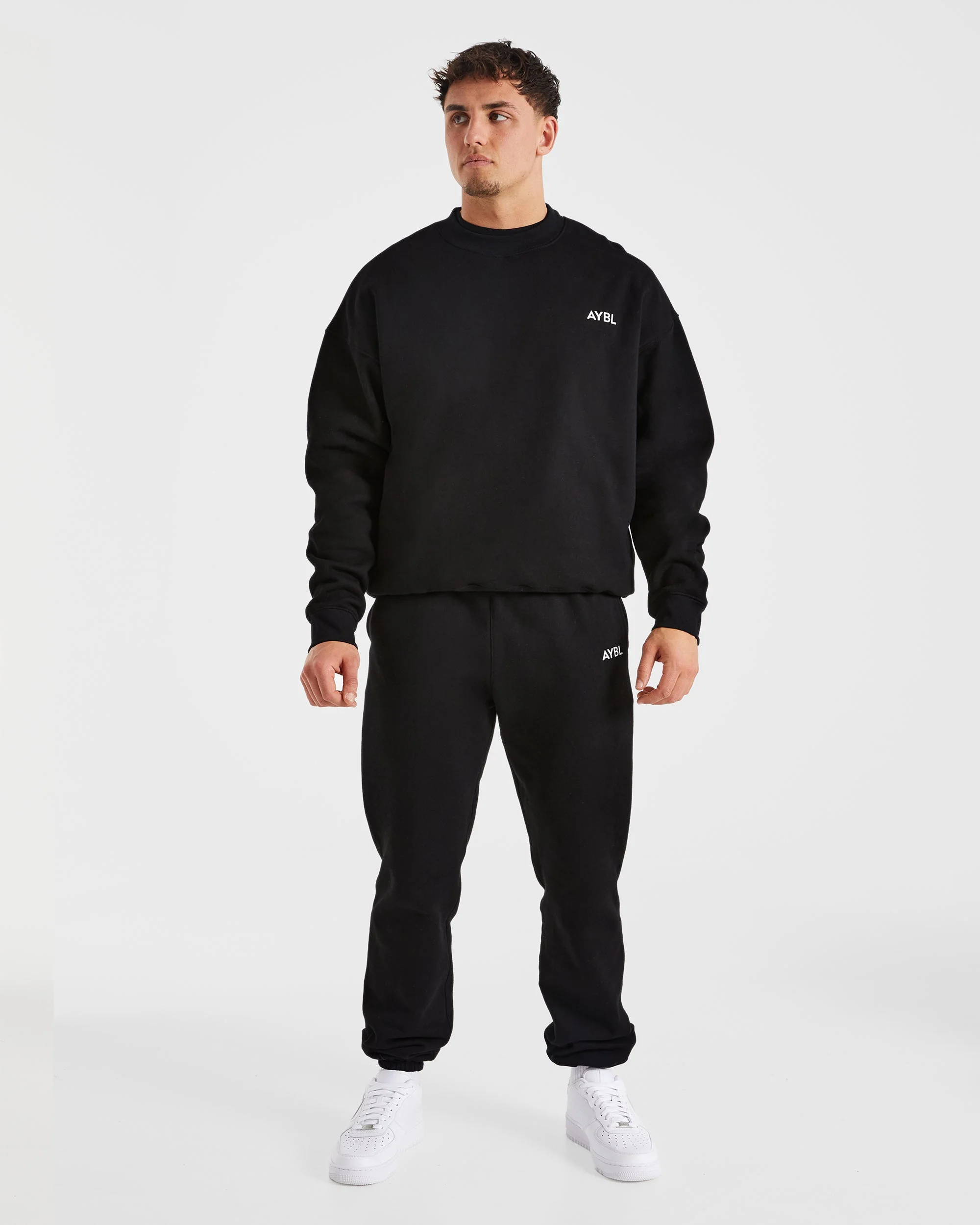 Essential Oversized Sweater - Zwart - Image 3