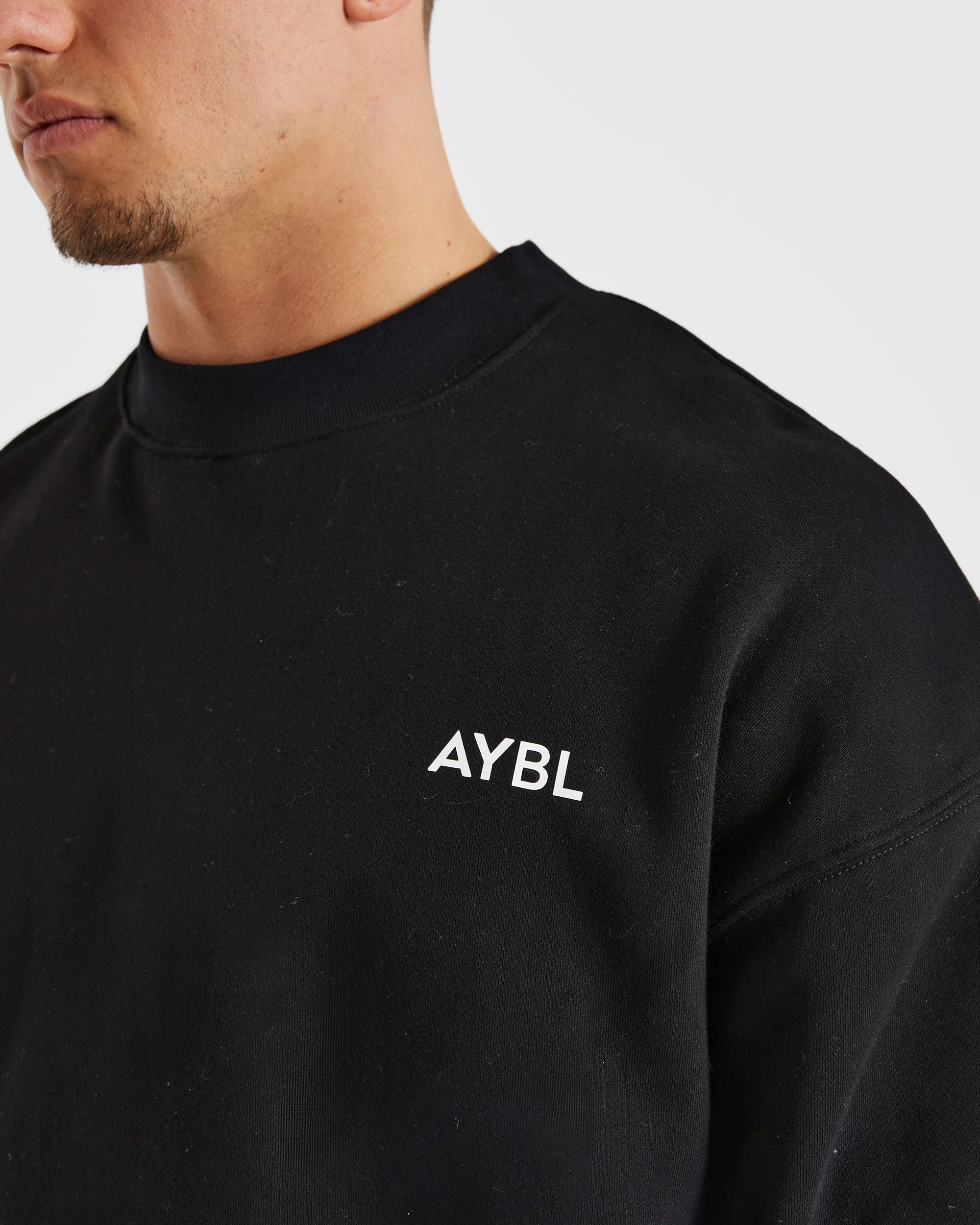 Essential Oversized Sweater - Zwart - Image 6