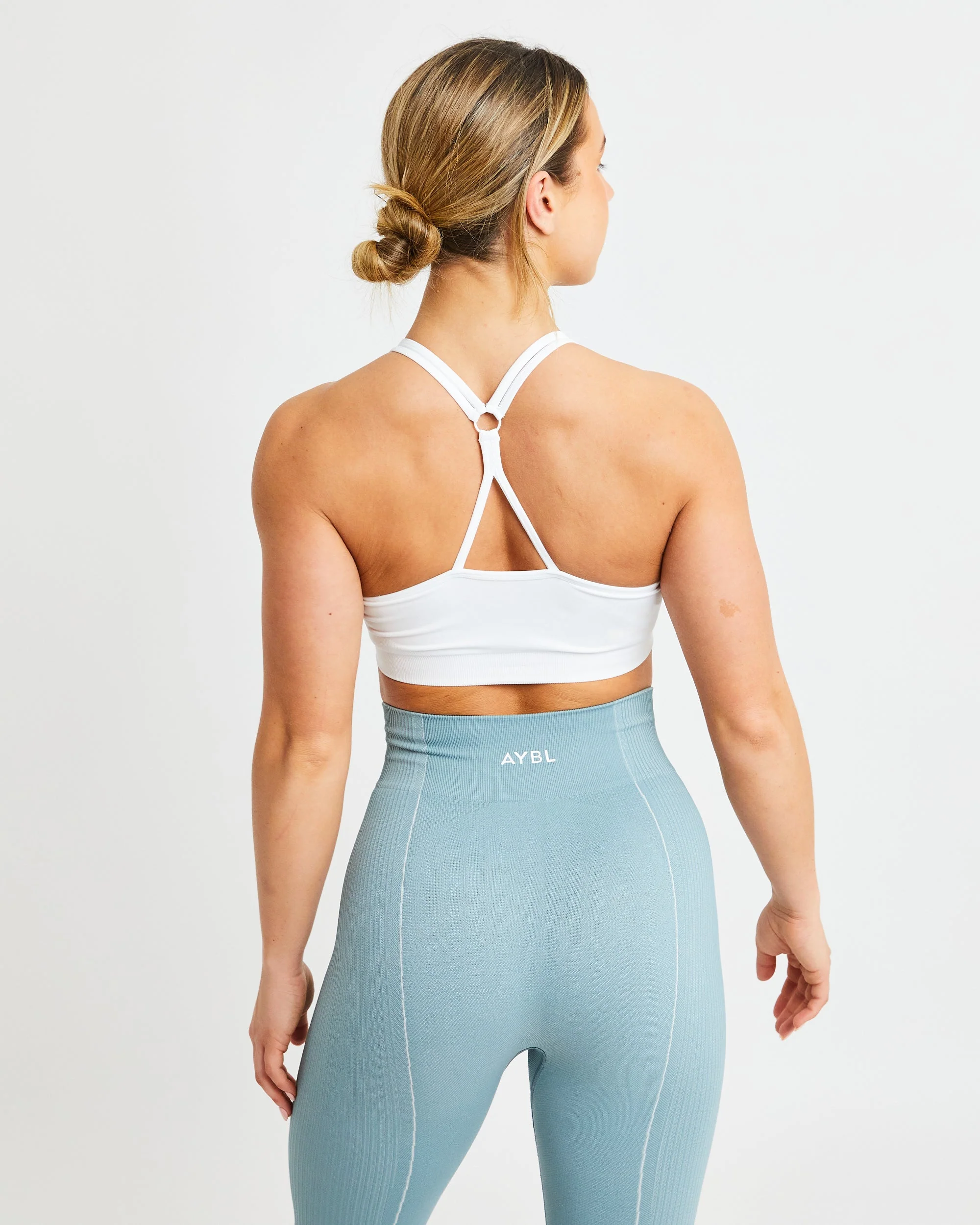 Essential Seamless Ruched Sports Bra - Wit - Image 10