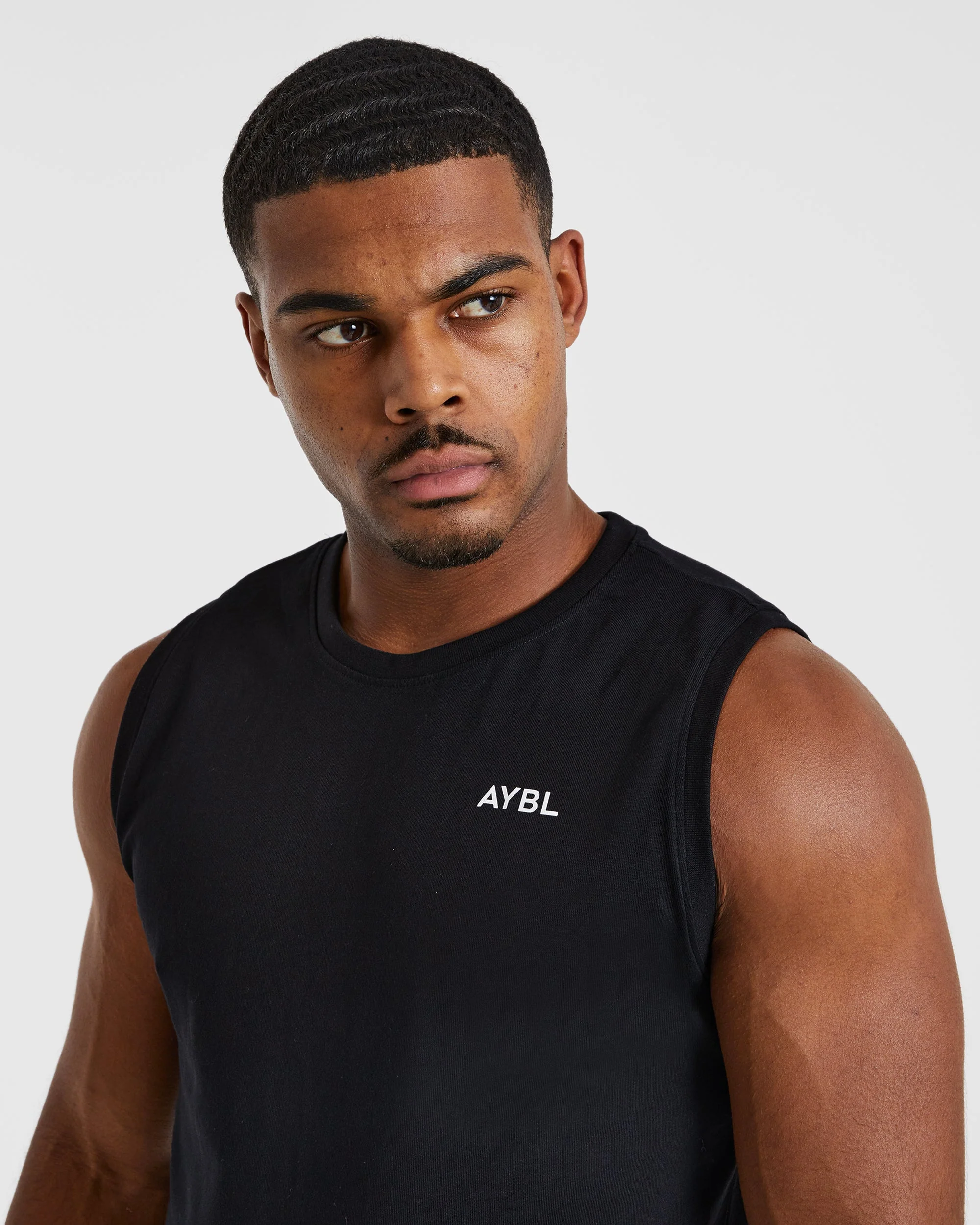 Essential Tank - Zwart - Image 6