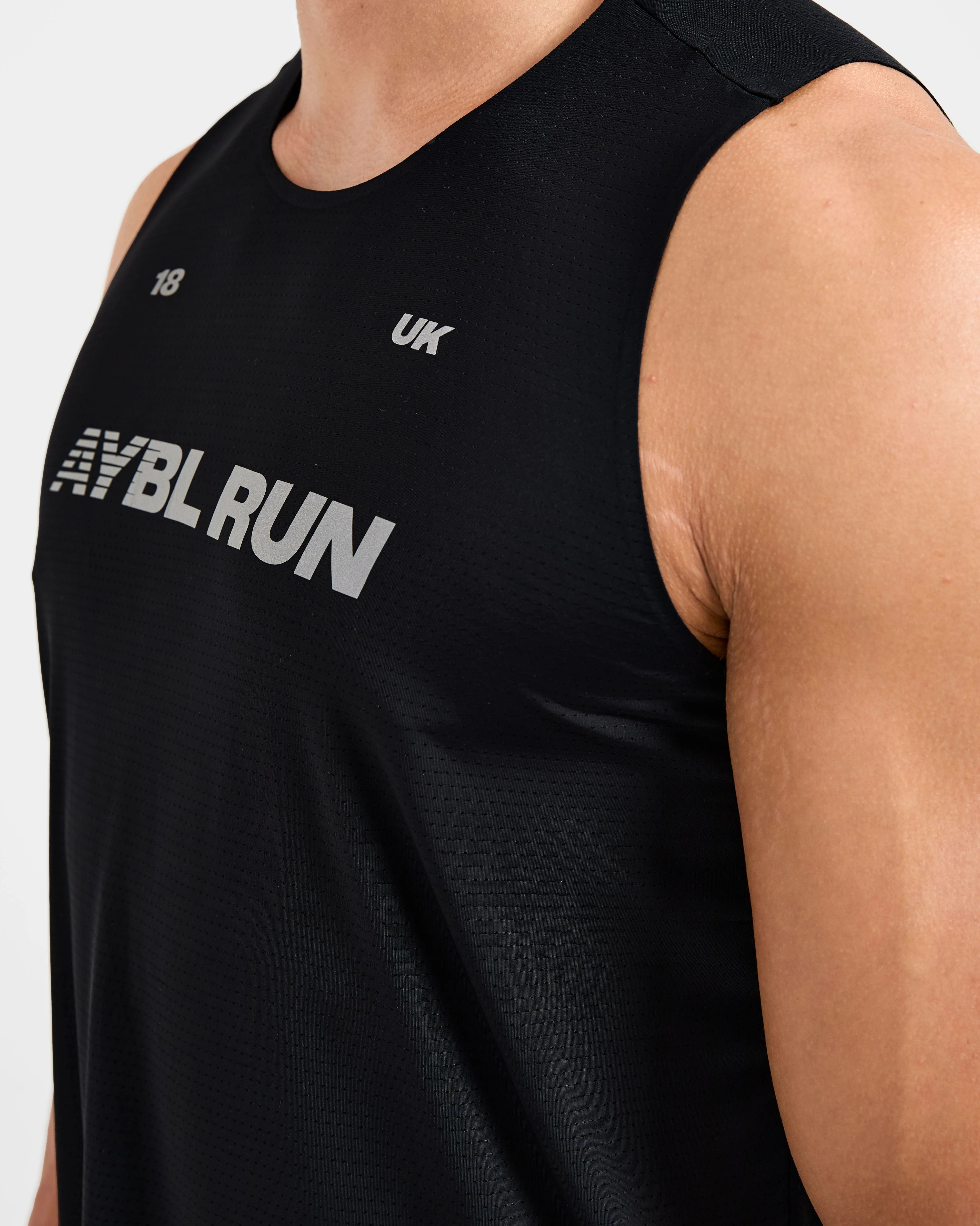 Run Loose Tank - Zwart - Image 5