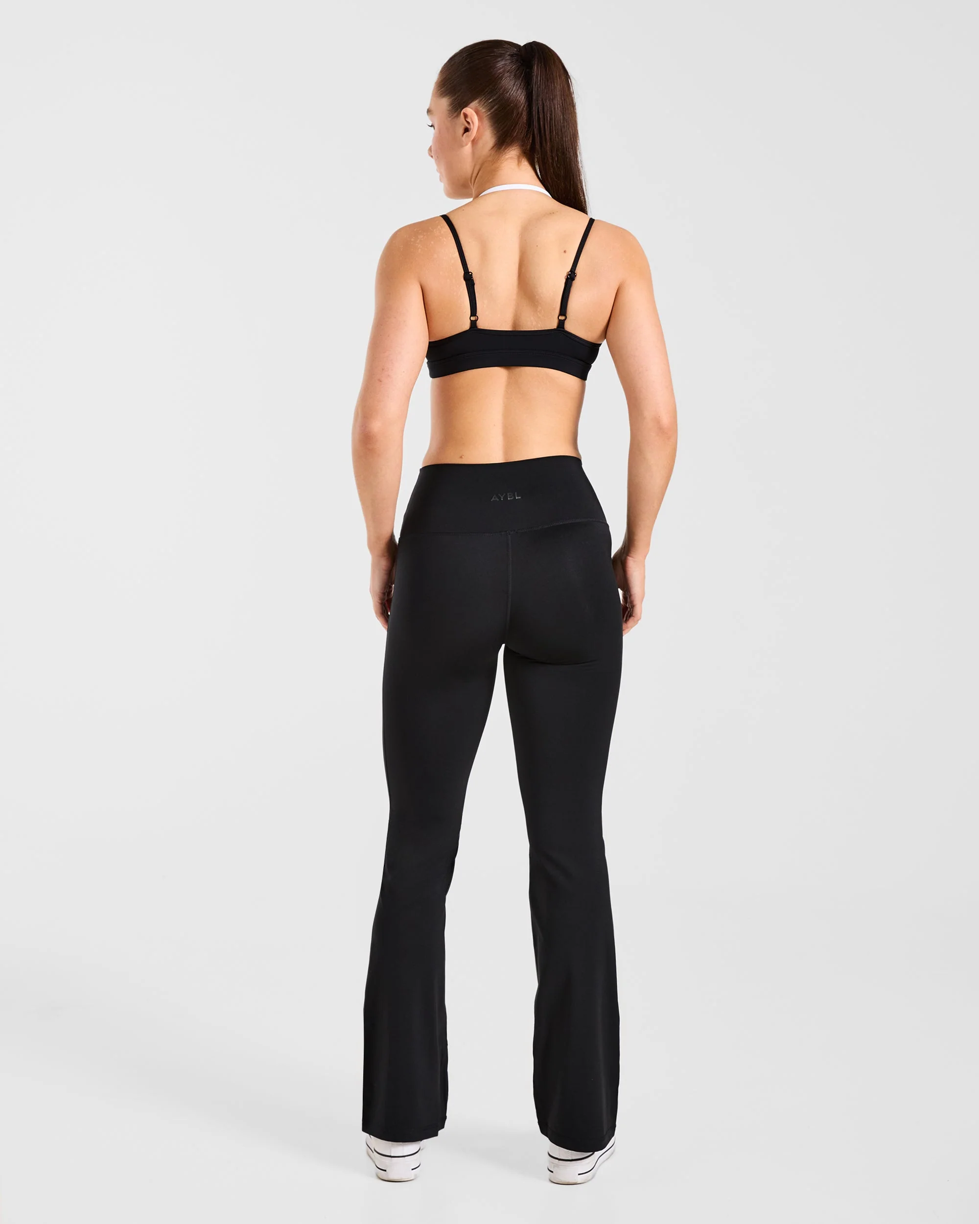 Sculpt Flared Leggings - Zwart - Image 4