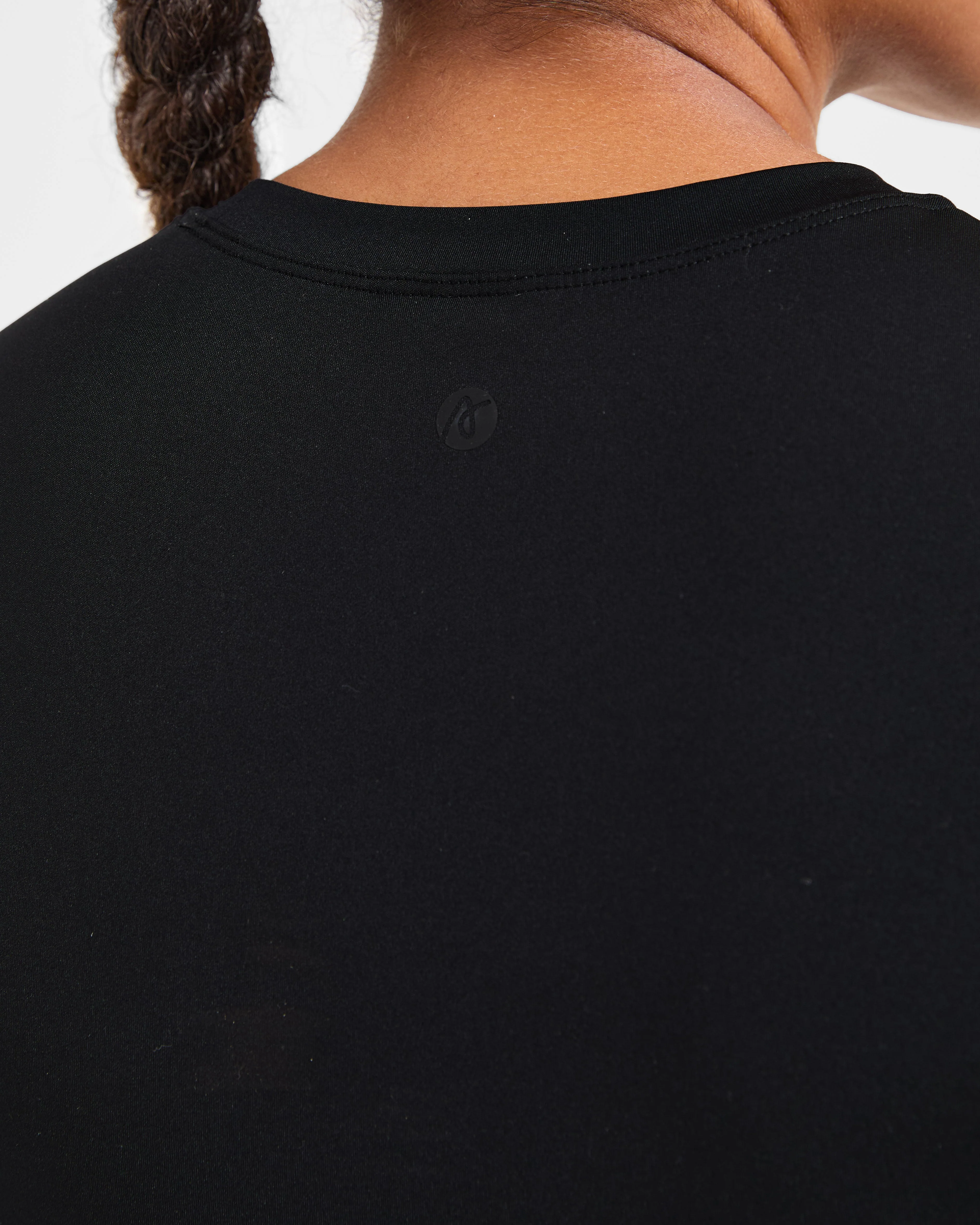 Sculpt T Shirt - Zwart - Image 6