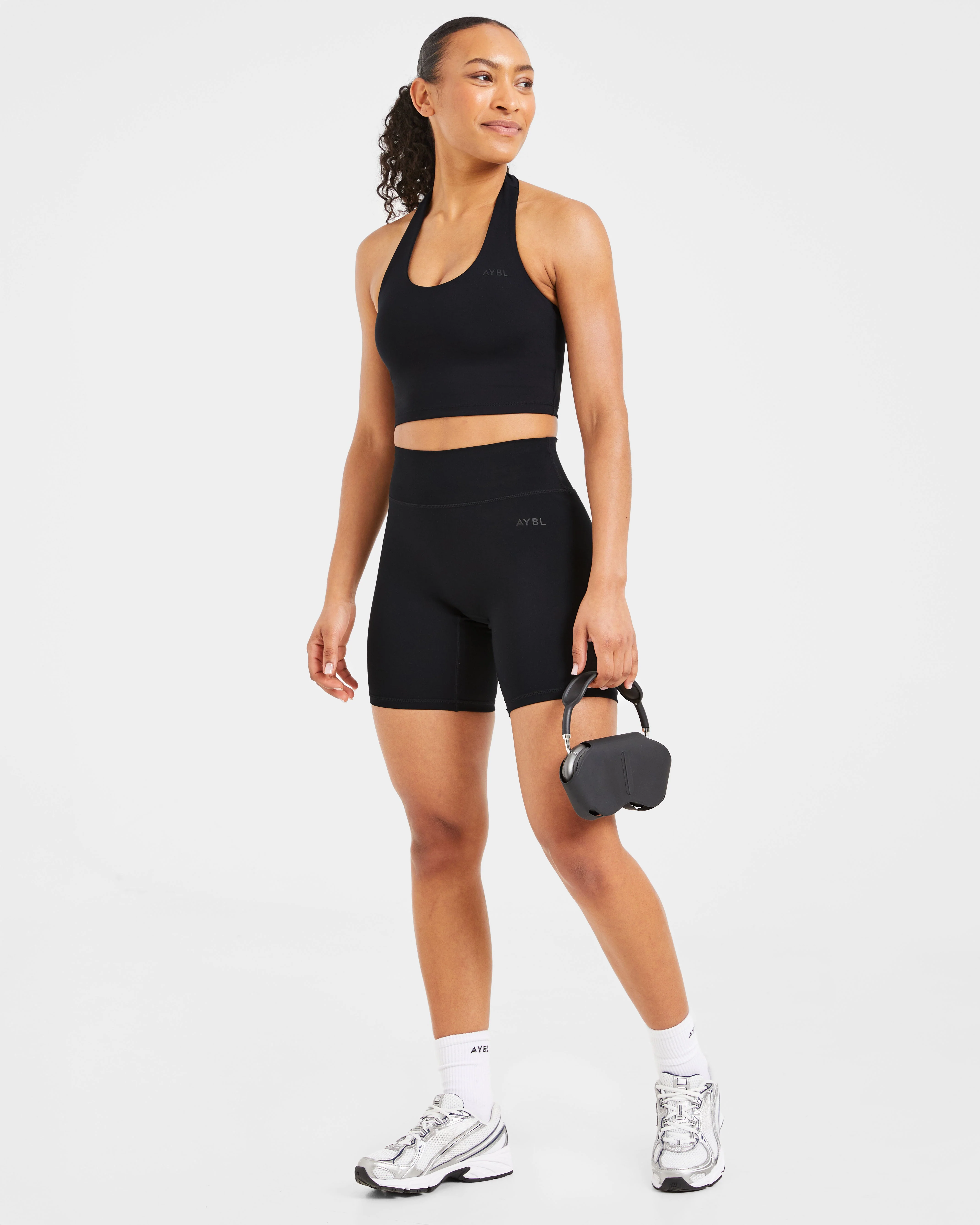 Staple Halterneck Crop Top - Zwart - Image 8